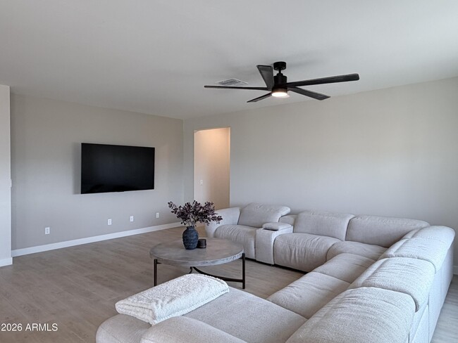 Building Photo - 9324 S 30th Ln