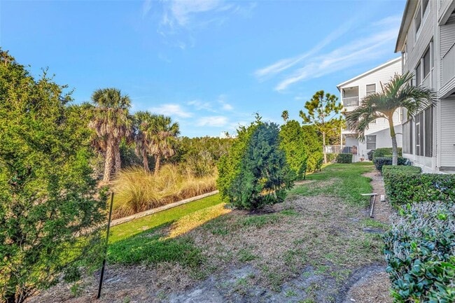 Building Photo - 14767 Seminole Trail