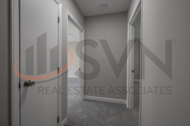 Building Photo - 237 Bridgefield Pl