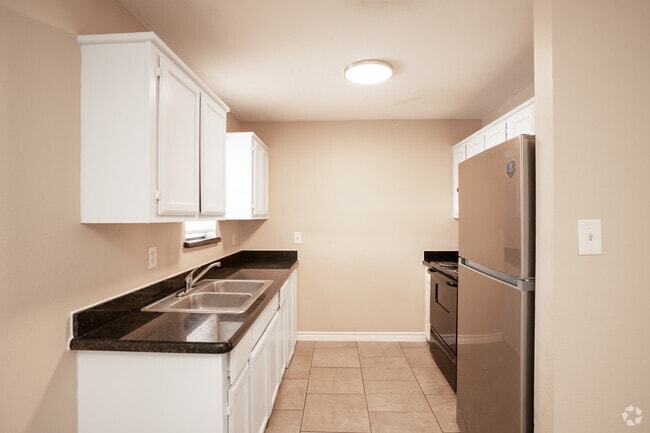 Interior Photo - Valencia Apartments