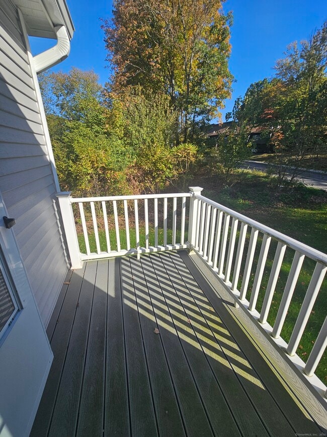 Building Photo - 141 Country Squire Dr