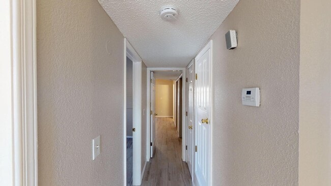 Building Photo - 1108 Coyote Ln