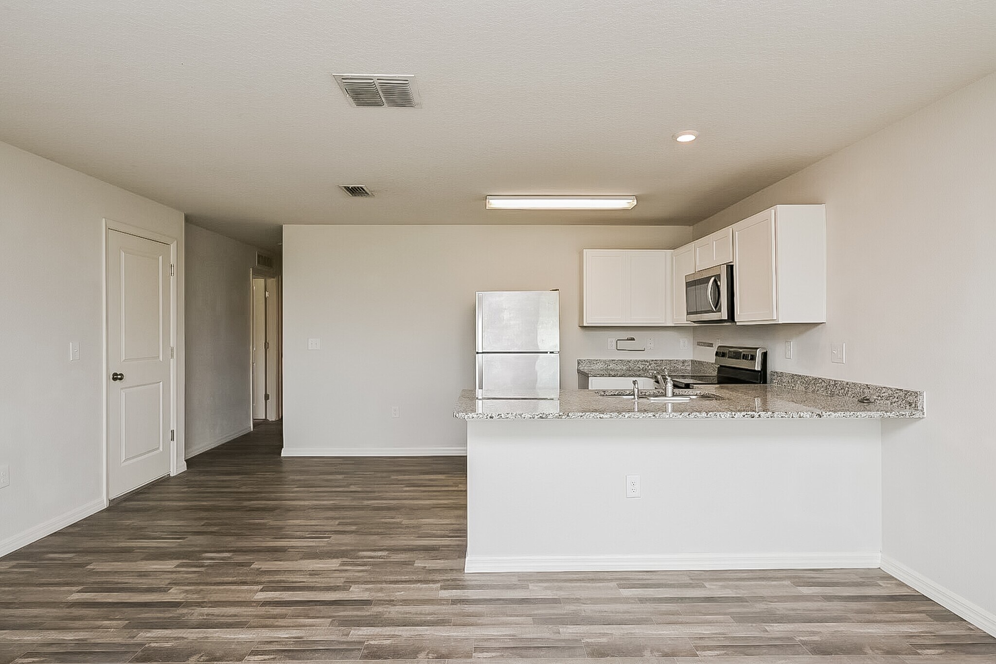 Building Photo - 26485 Wakefield Dr