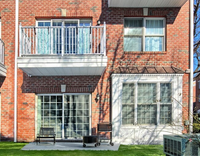 Building Photo - 137 Abbie Ct