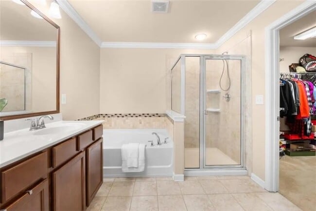 Building Photo - 6022 Mayfield Way SE