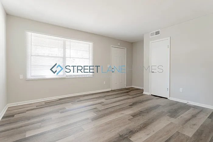 Building Photo - 3040 Foresthill Dr