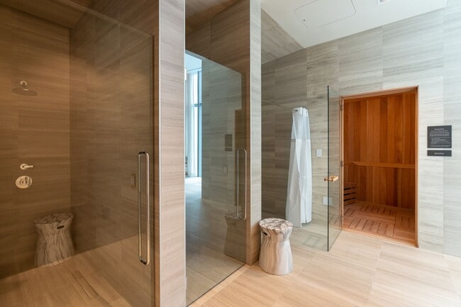 Building Photo - New Koula STUDIO