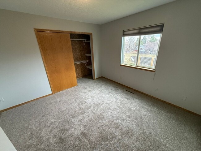Building Photo - Updated 3-Bedroom Home Near Horsetooth Reservoir