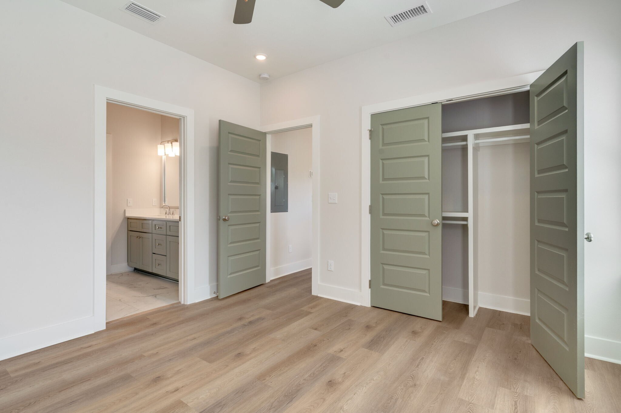 Building Photo - 4091 Ivy Green Trl