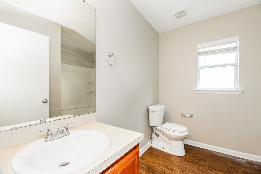 Building Photo - 12616 Pine Marsh Way