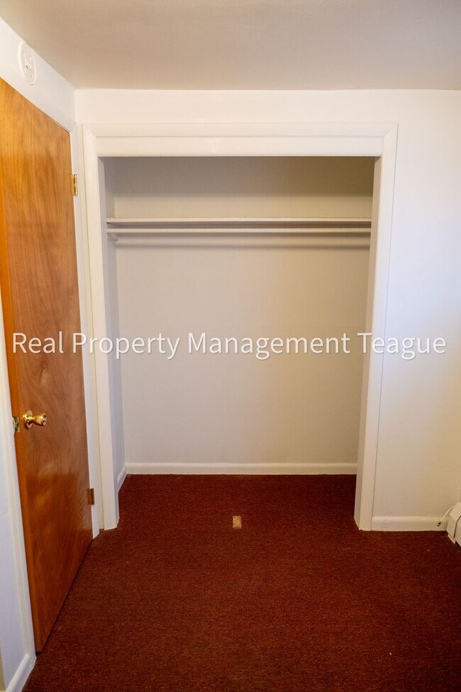 Building Photo - 6 Indiana Ave