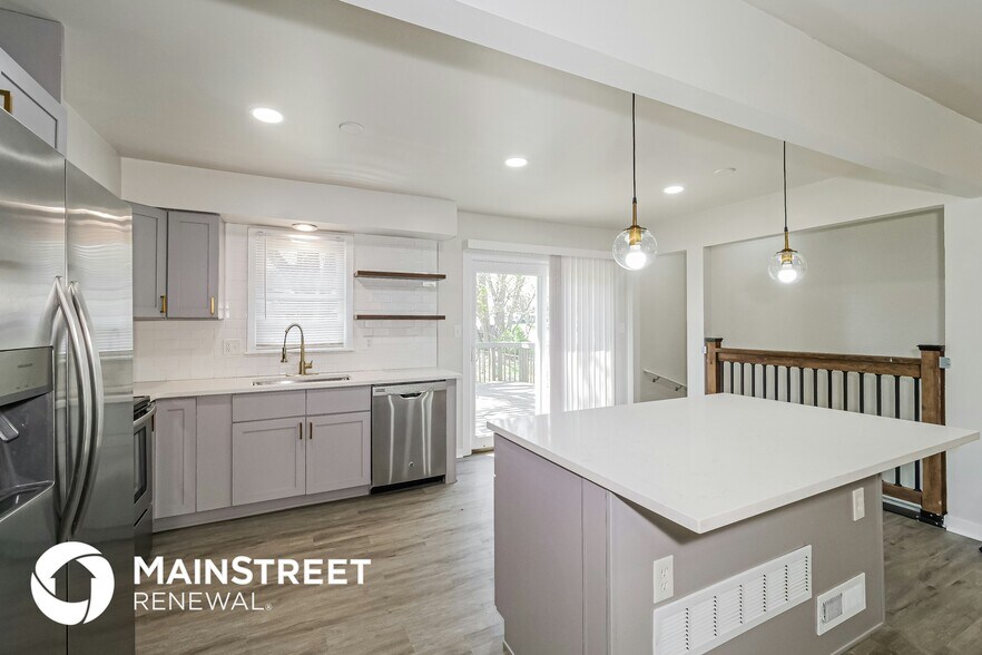 Building Photo - 2972 Iva Dr