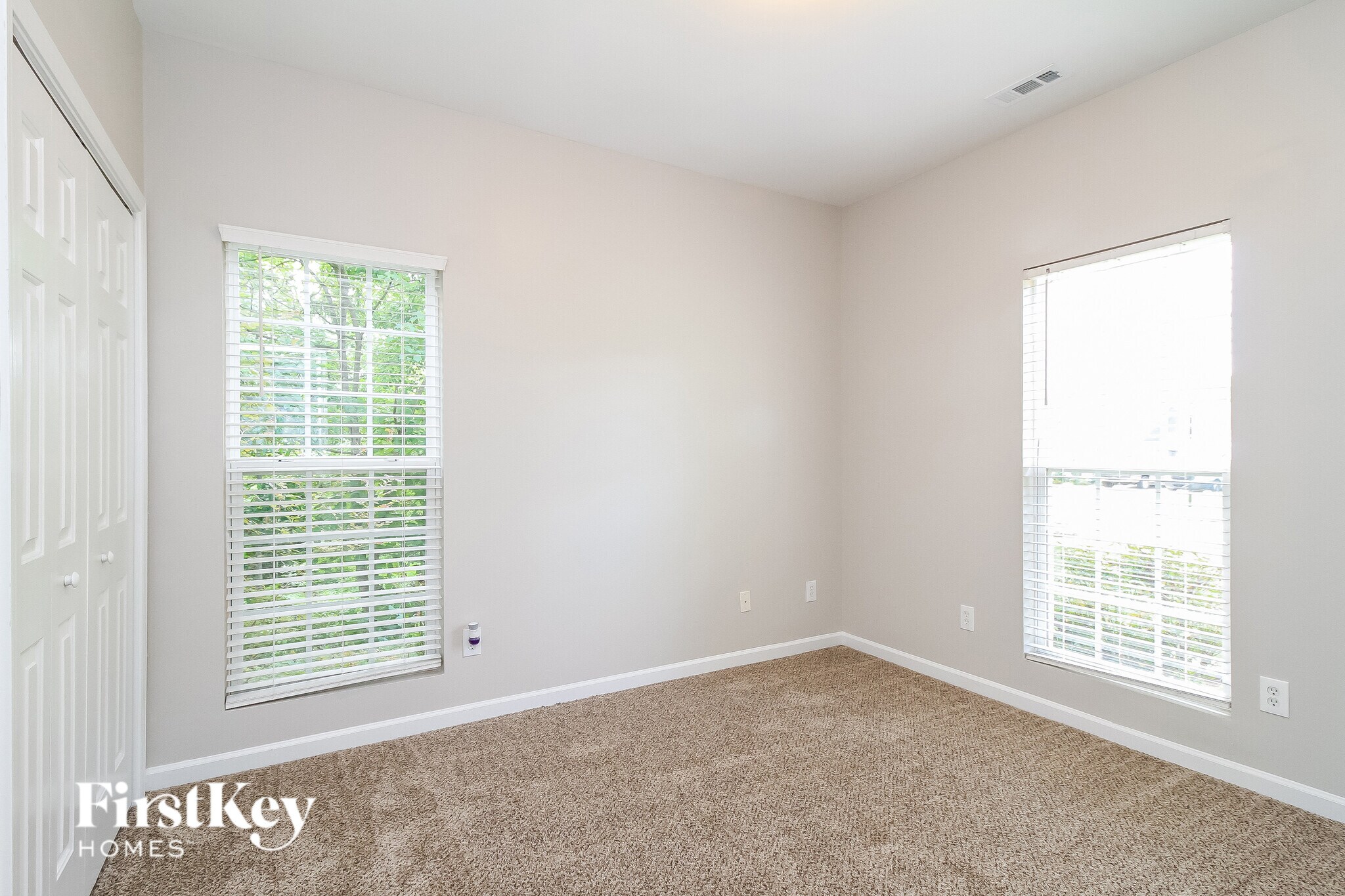 Building Photo - 365 Silver Creek Trail