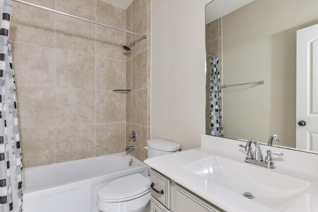 Building Photo - 162 Cheswood Forest Pl