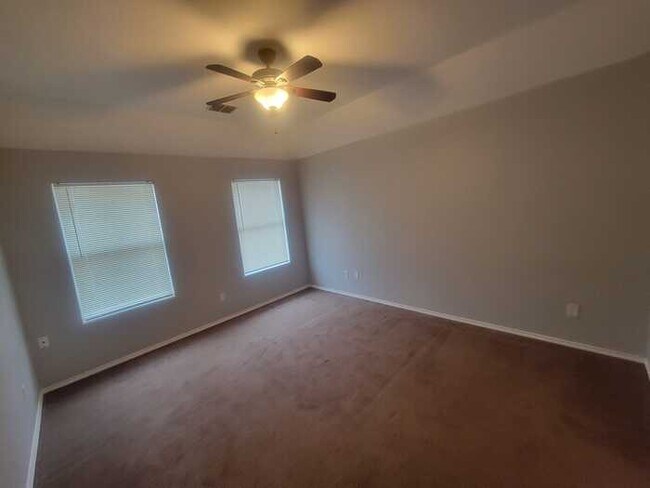 Building Photo - 12637 Carpenter Ln