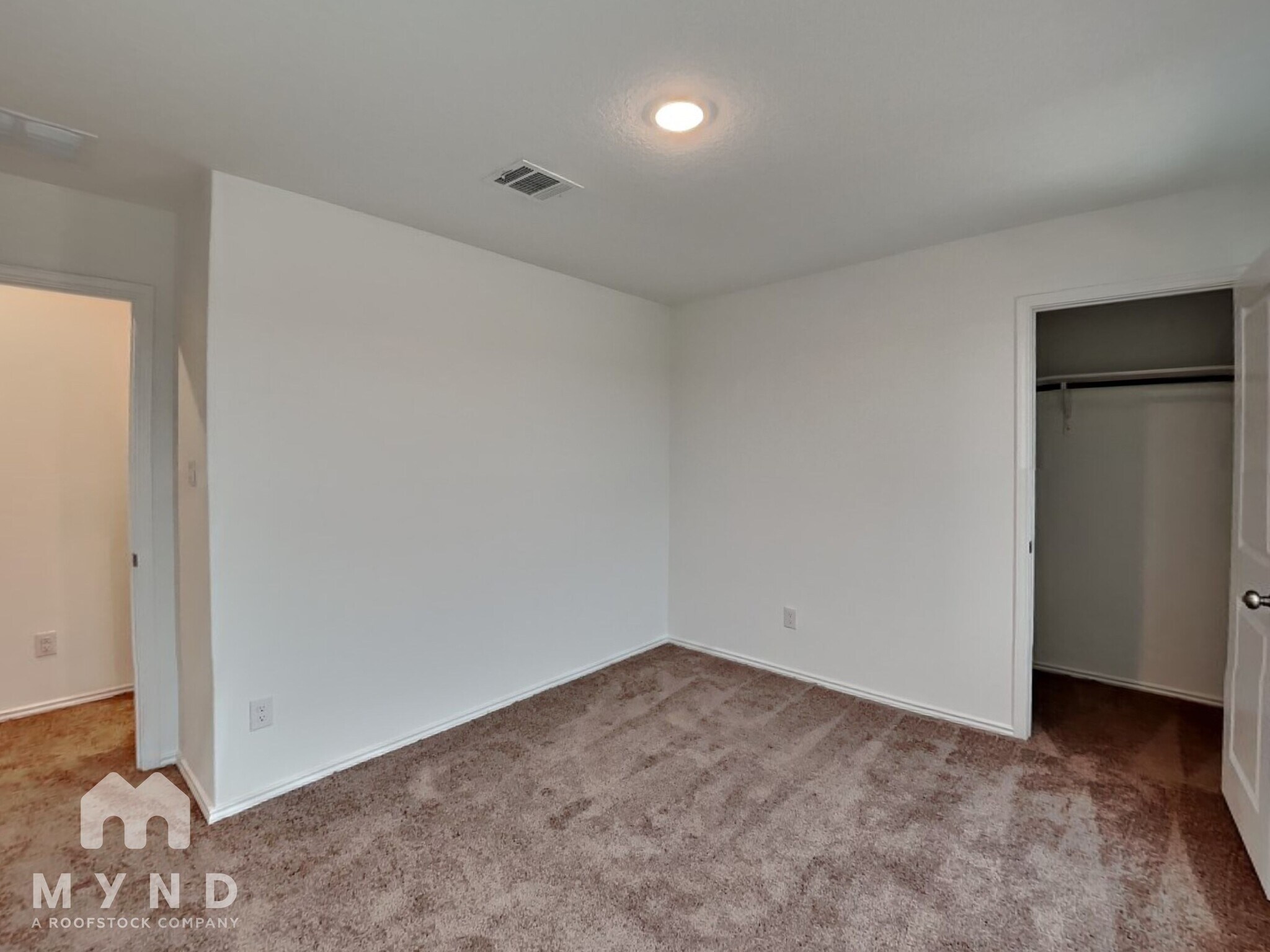 Building Photo - 9007 Lunar Cove