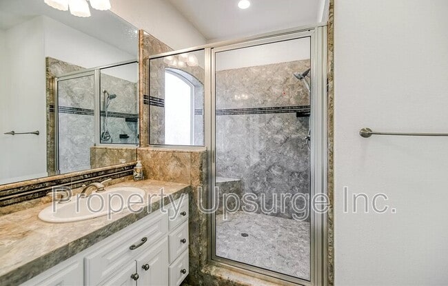 Building Photo - 13497 Tierra Heights Rd