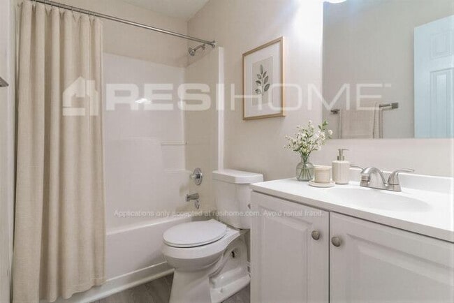 Building Photo - 2272 Ramblewood Cir