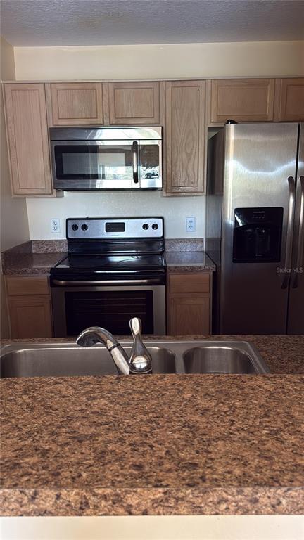 Building Photo - 3950 Southpointe Dr