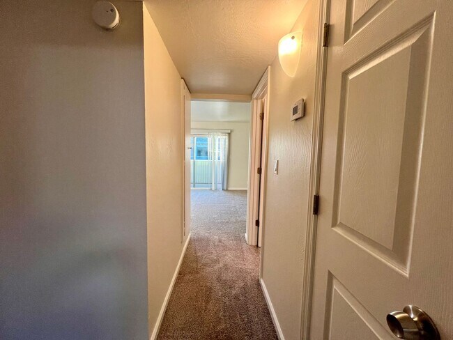 Building Photo - Renovated 2-bedroom, 1-bath Unit