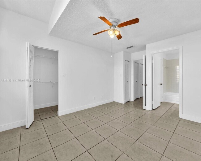 Building Photo - 15770 SW 106th Terrace