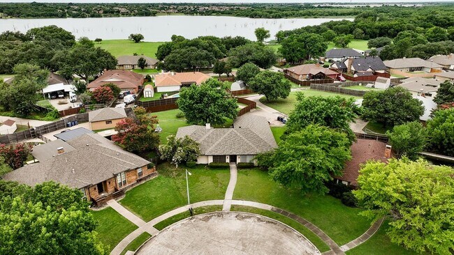 Building Photo - 6809 Fawn Valley Pl