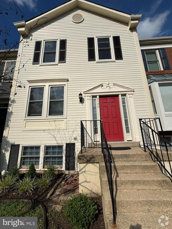 Building Photo - 6149 Joust Ln