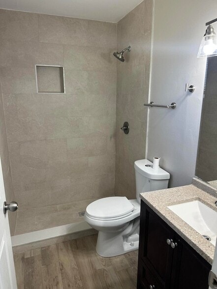 Building Photo - 377 SW Cherryhill Rd