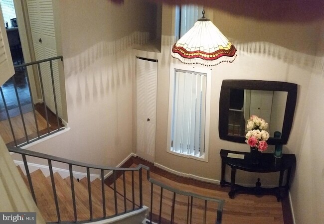 Building Photo - 18745 Pier Point Pl