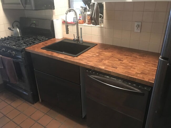 Building Photo - 80 St Nicholas Ave