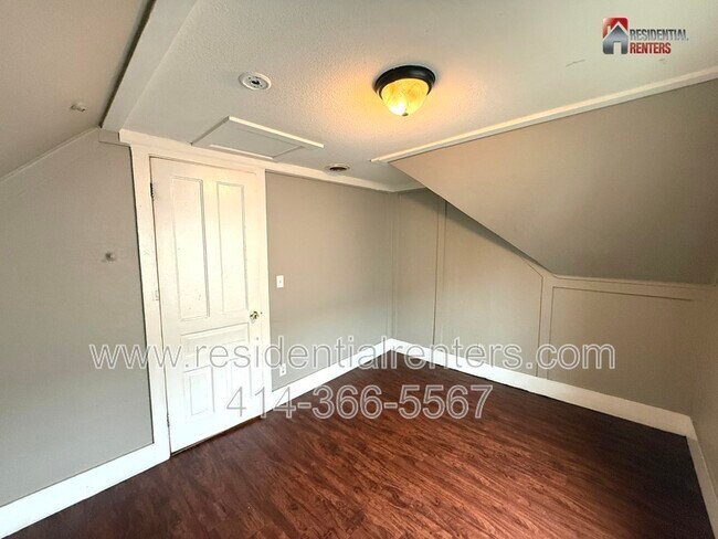 Building Photo - 2804 N Palmer St