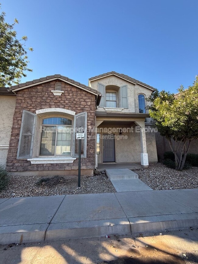 Building Photo - 8323 W Sheridan St