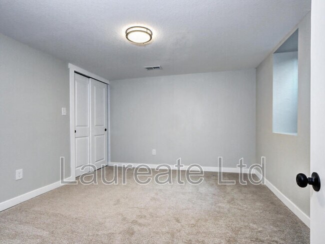 Building Photo - 3033 Leyden St