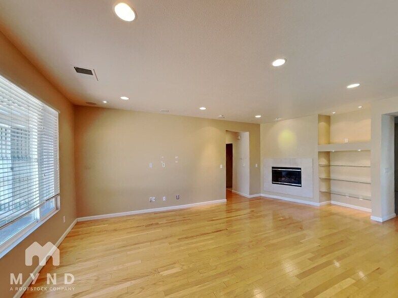 Building Photo - 4338 Glen Canyon Cir