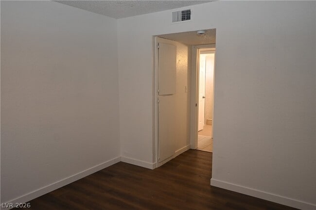 Building Photo - 2301 Stewart Ave