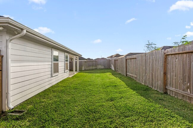 Building Photo - 2732 Misty Elm Ln