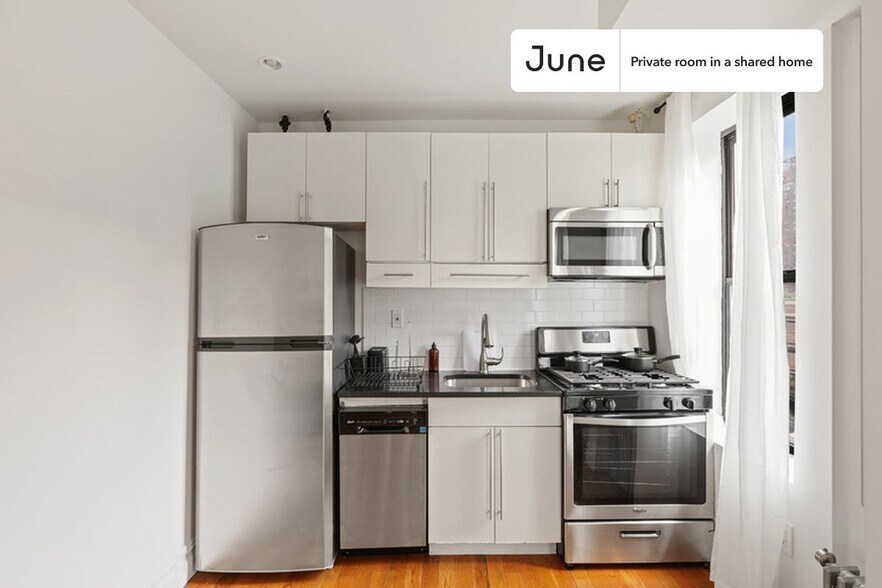 Building Photo - Room in Shared 3 bed/2 bath home in East Harlem