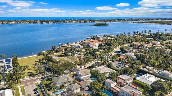 Building Photo - 3109 Washington Rd