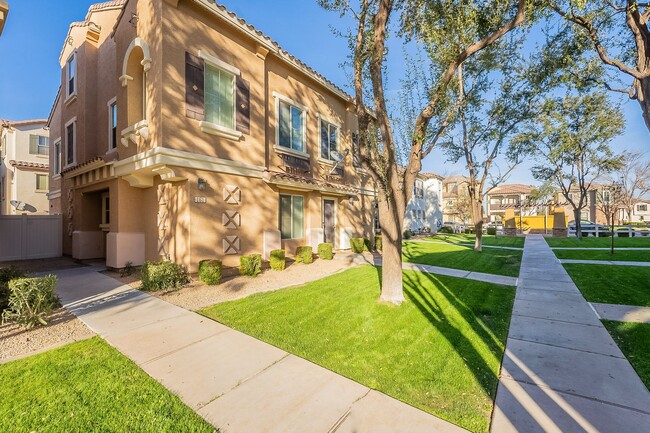 Building Photo - Town home near downtown Gilbert