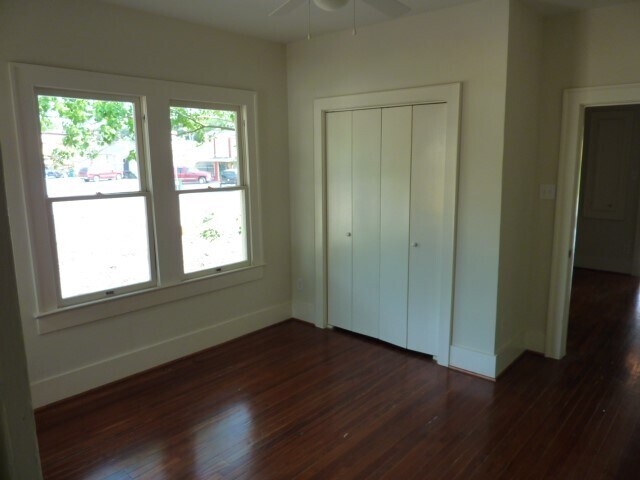 Building Photo - 4105 McKinney St
