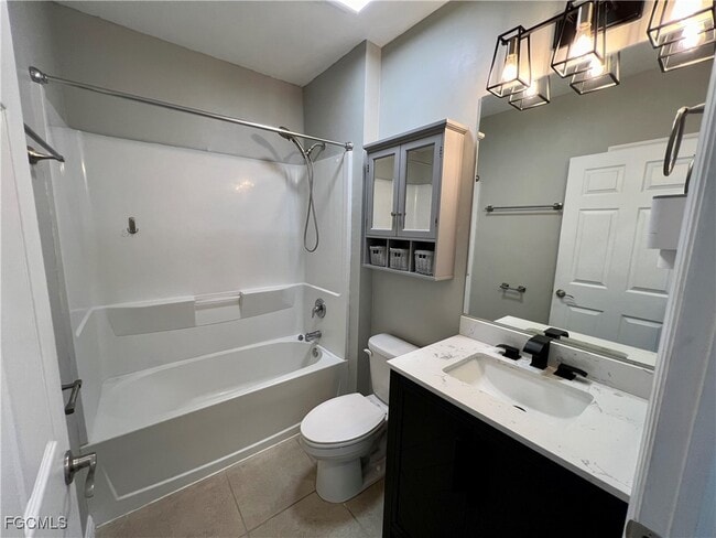 Building Photo - 10293 Silver Pond Lane