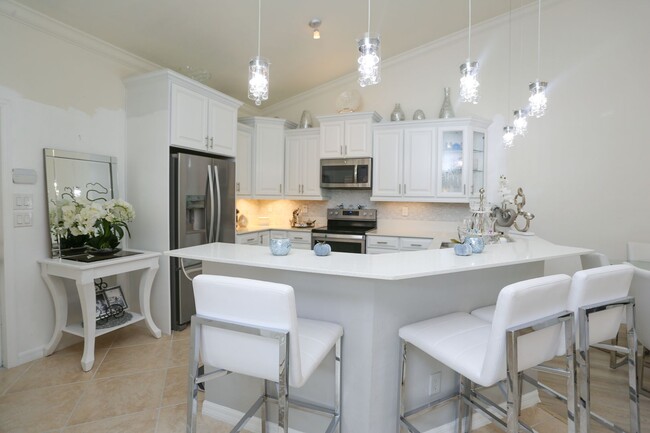 Building Photo - **WORLD TENNIS CENTER**3 BEDS/3.5 BATHS**F...