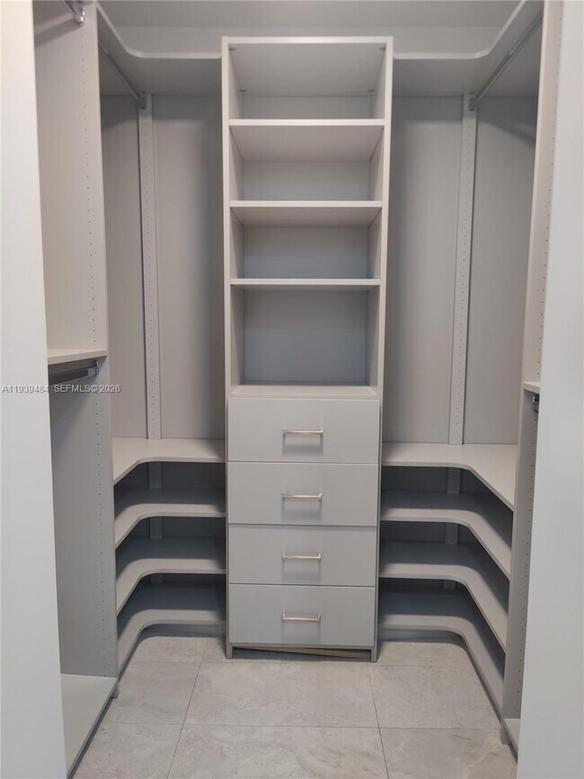 Building Photo - 488 NE 18th St