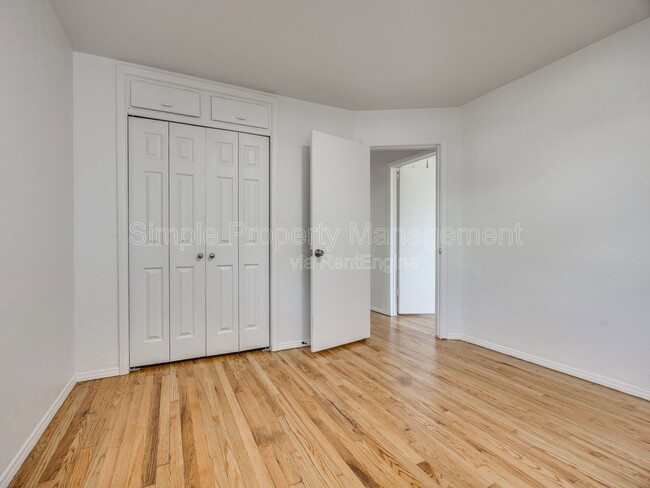Building Photo - 4608 N Libby Ave