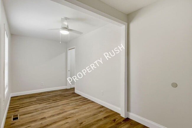 Building Photo - 6107 Vance Cir