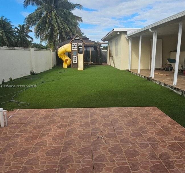 Building Photo - 11470 SW 57th Terrace