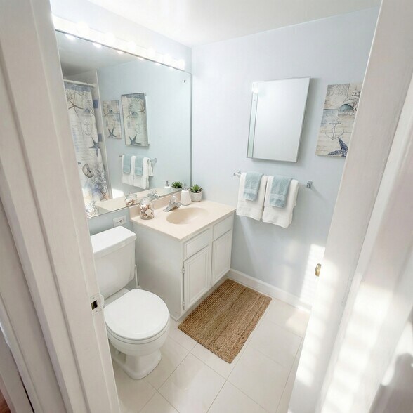 2nd Full Bathroom - 501 Slaters Ln