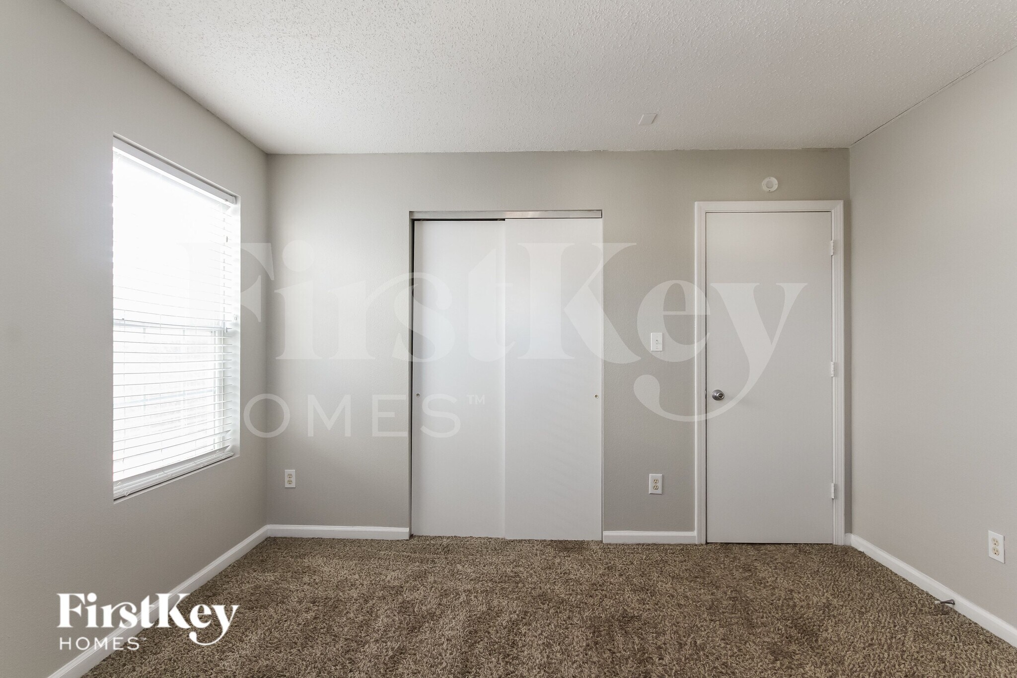 Building Photo - 10423 Apple Creek Dr