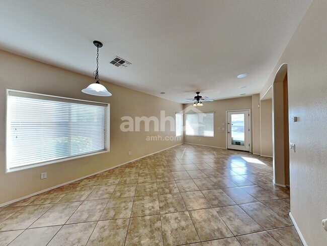 Building Photo - 14643 W Acapulco Ln