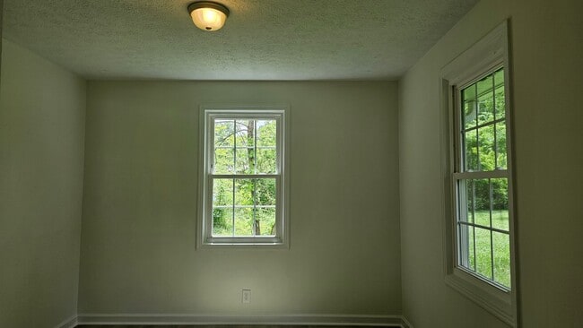 Building Photo - For Lease Mt Juliet TN